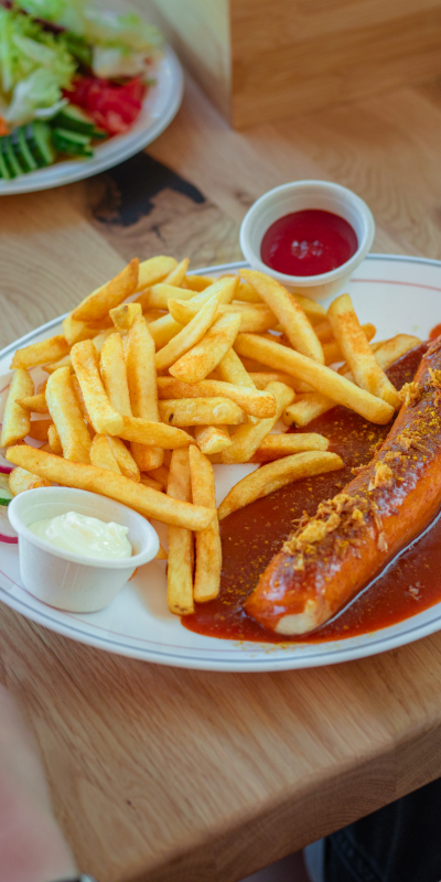 Gericht 3: Currywurst mit Pommes